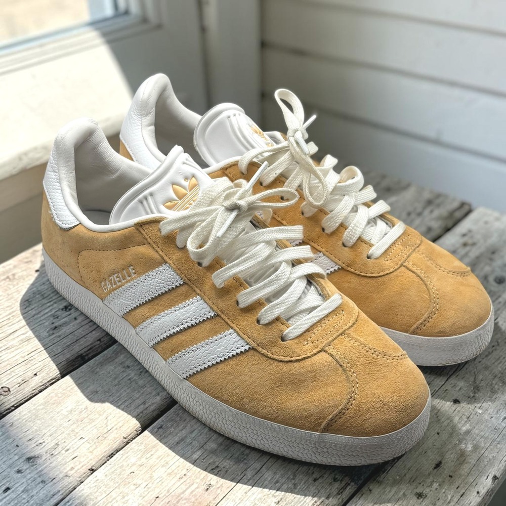 Adidas Gazelle Sneakers Womens 8.5 Indoor Low Yellow Suede Leather Mustard